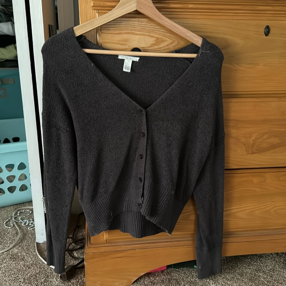 Full Tilt cropped button up sweater.